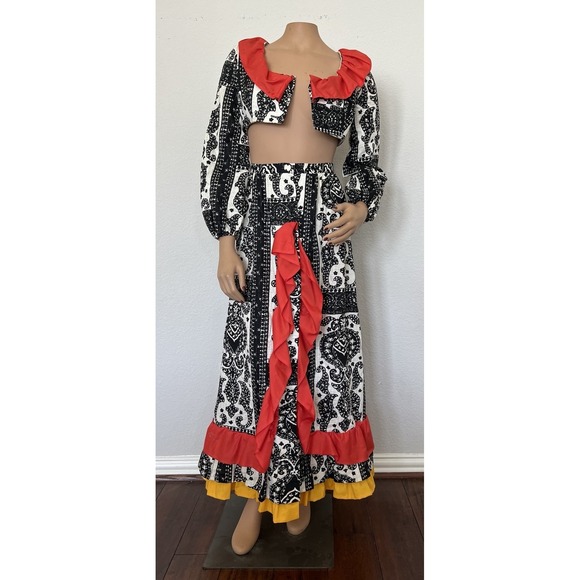 Tori Richard Dresses & Skirts - Vintage Tori Richard Honululu Skirt Top Set Hawaiian Outfit Size 8* Fits Like 0